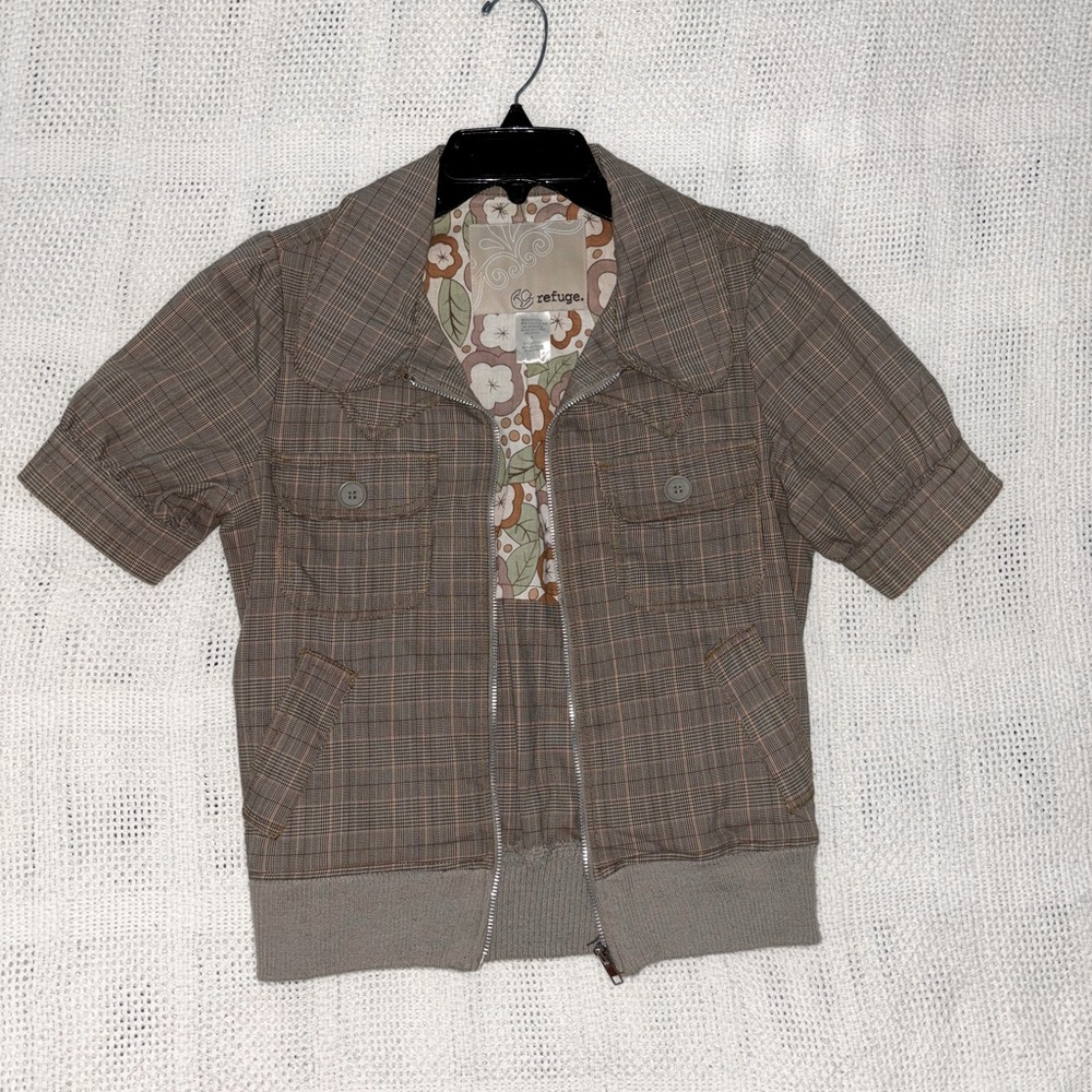 Charlotte Russe -Refuge- short sleeved, brown/tan print jacket. Size S
